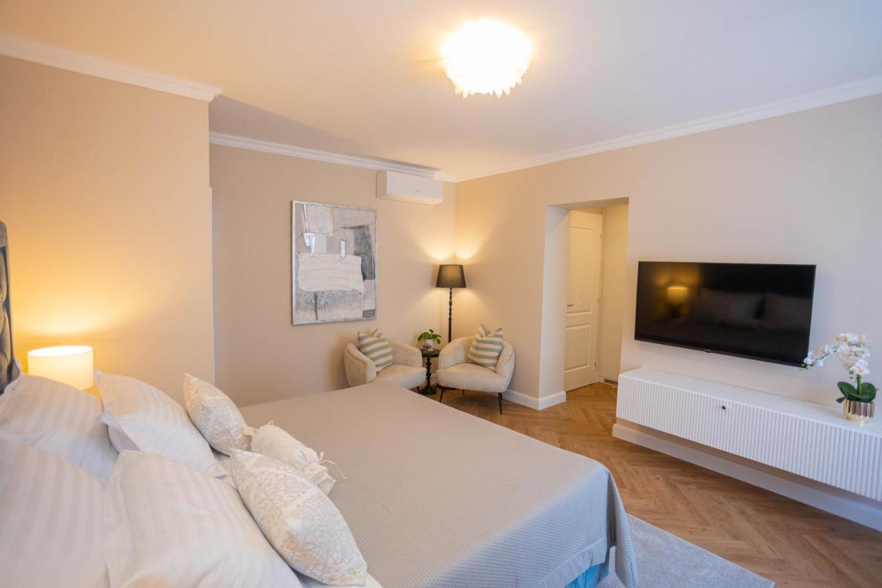 City And Style Luxury Rooms Split Exterior photo